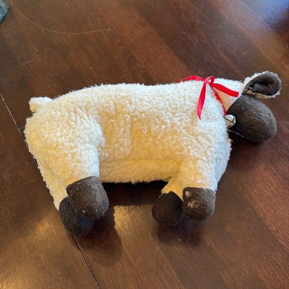 Vintage stuffed sheep with bell - Picture 1 of 6